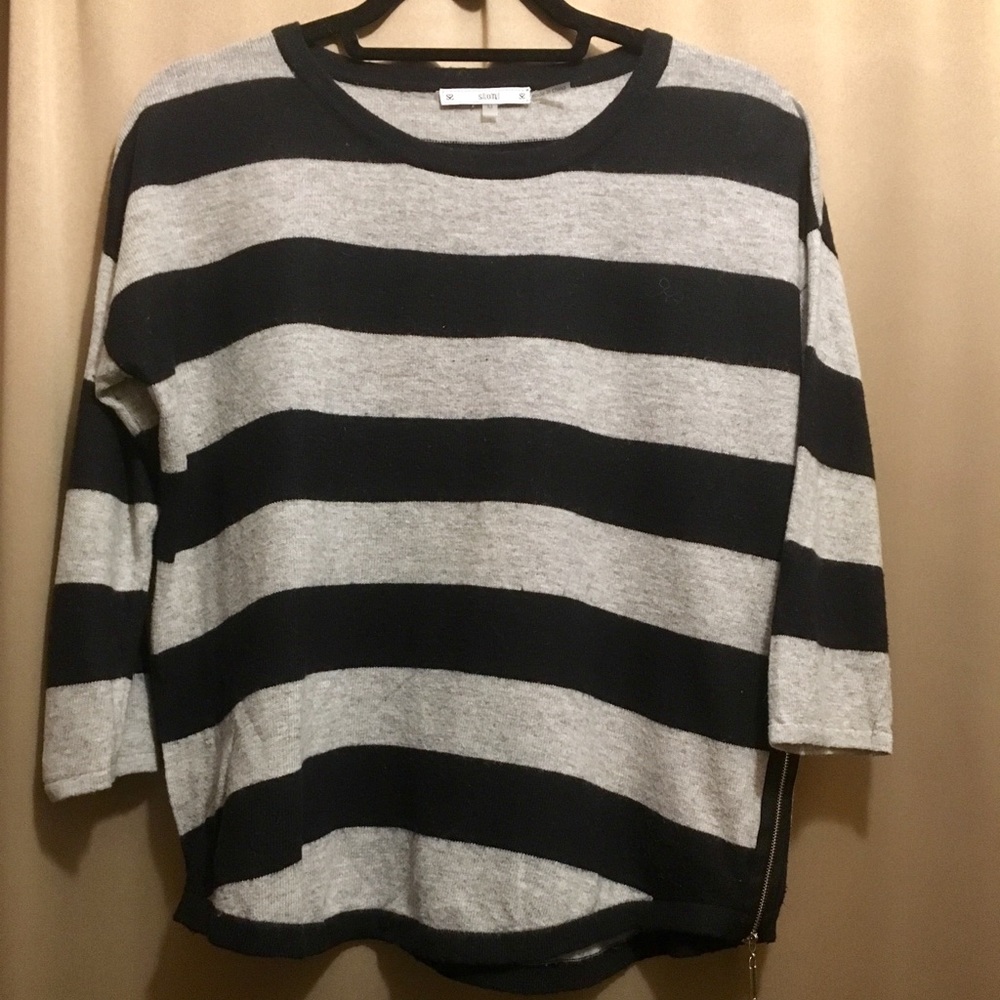 Black and Gray Stripes s/i/o/n/i Sweater